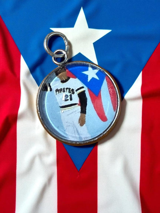 Dije Roberto Clemente 21 con Cadena - Raíces de Mi Isla