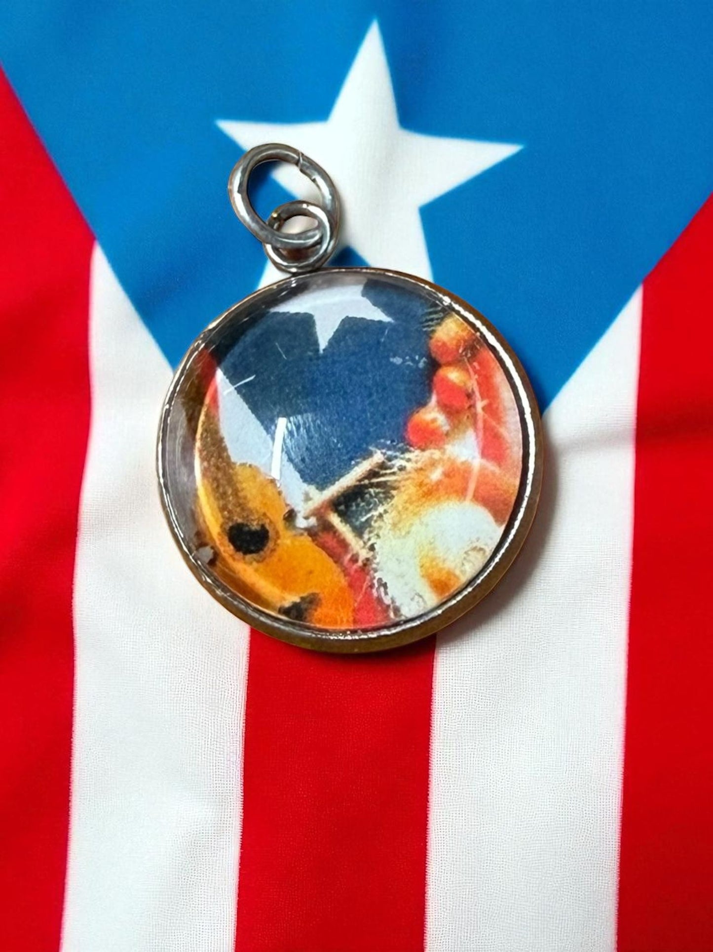 Dije Raíces Boricuas con Cadena - Raíces de Mi Isla