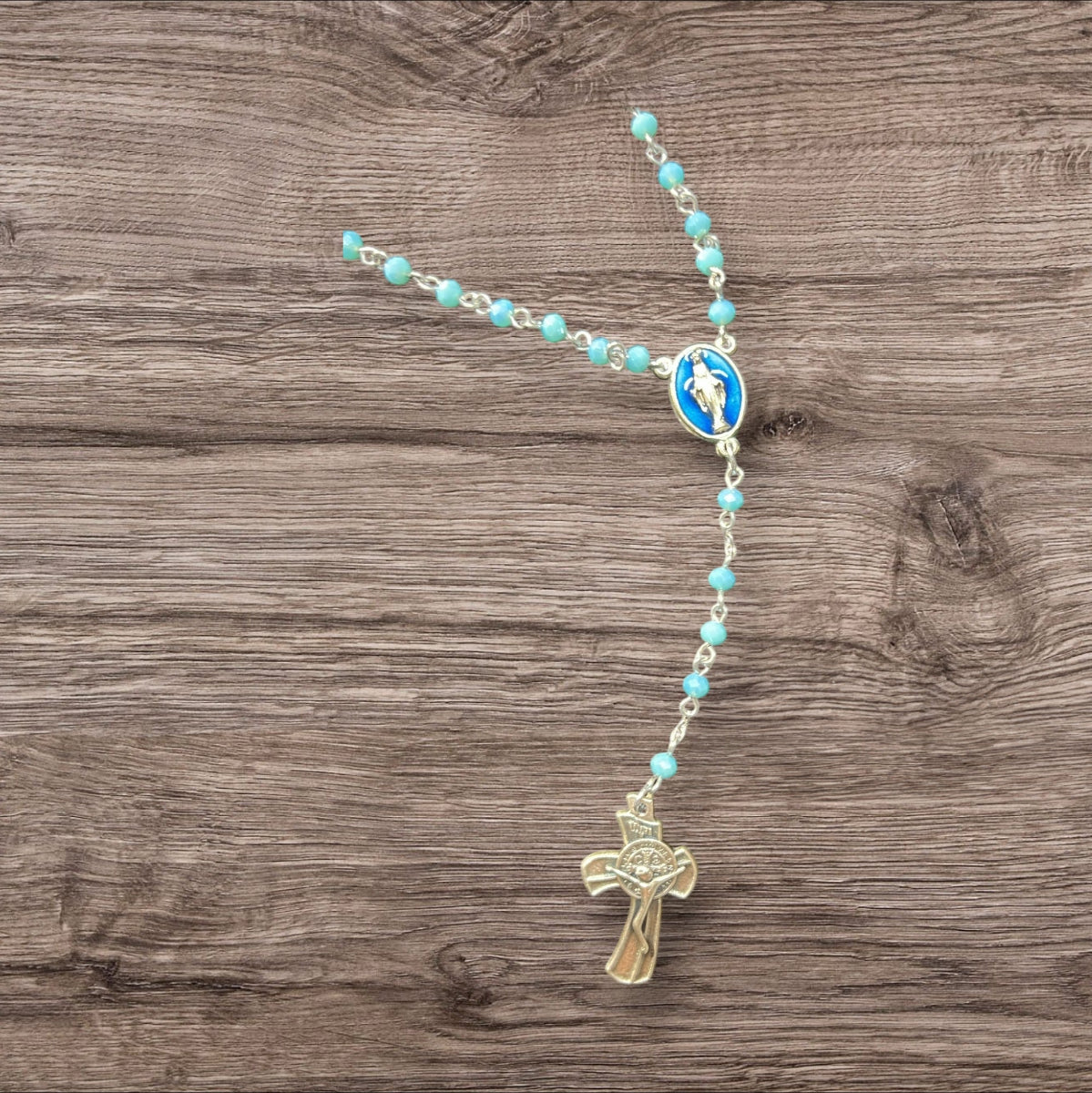 Rosario con medalla de la milagrosa y cruz San Benito